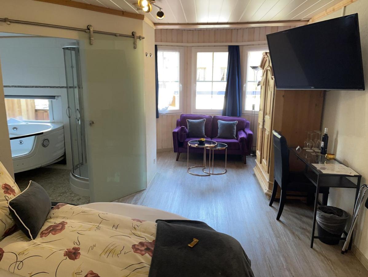 Chalet Hotel Adler Ag 칸더슈텍 외부 사진