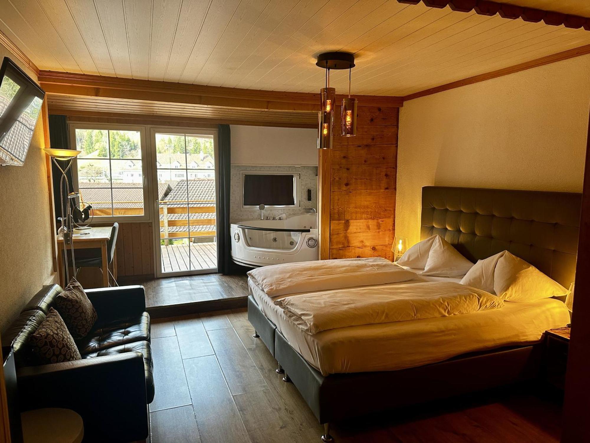 Chalet Hotel Adler Ag 칸더슈텍 외부 사진
