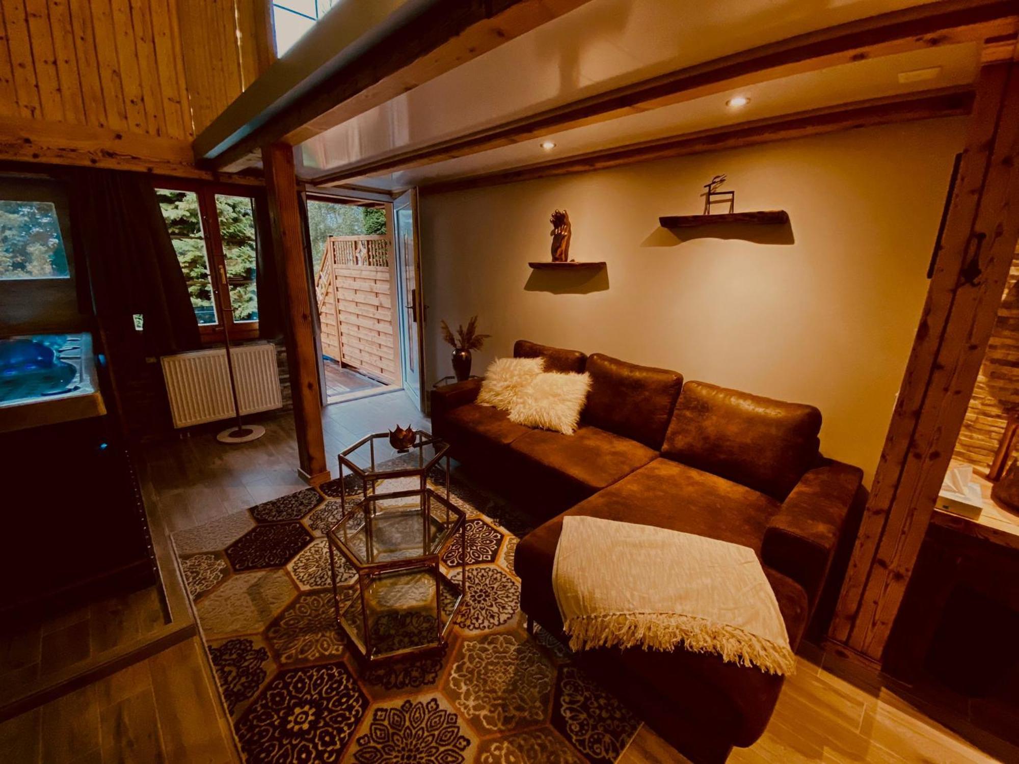 Chalet Hotel Adler Ag 칸더슈텍 외부 사진