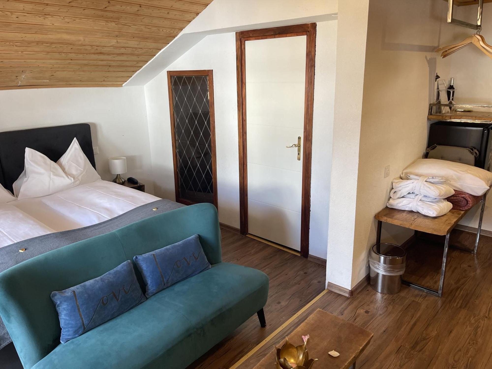 Chalet Hotel Adler Ag 칸더슈텍 외부 사진